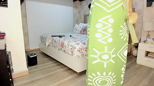 stefializon online show from 04-11-26, 01:46