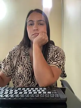 kendall 52 online show from 04-10-26, 04:14