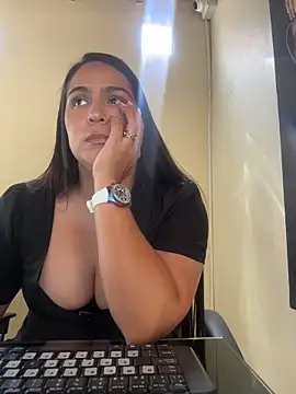 kendall 52 online show from 03-10-26, 04:00