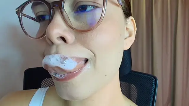 lisbet21x online show from 03-06-26, 11:11