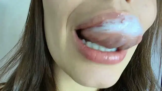 lisbet21x online show from 10-25-25, 10:21