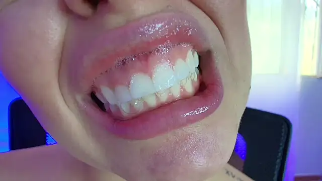 lisbet21x online show from 02-14-25, 10:14