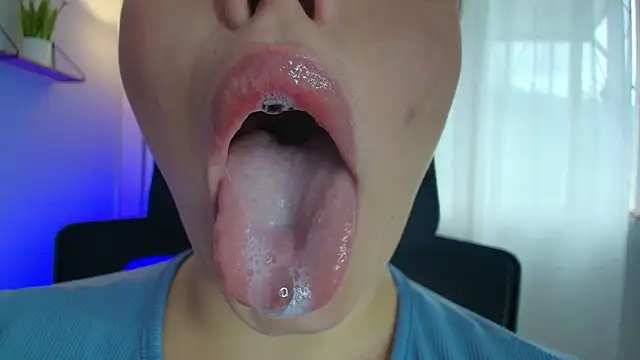 lisbet21x online show from 03-06-25, 02:29