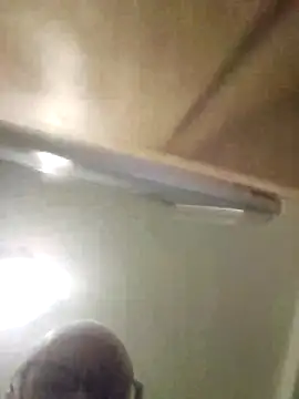 Snapshot of Dolceporco19 chatting on 02-07-26, 04:59 Dolceporco19 online show from 02-07-26, 04:59