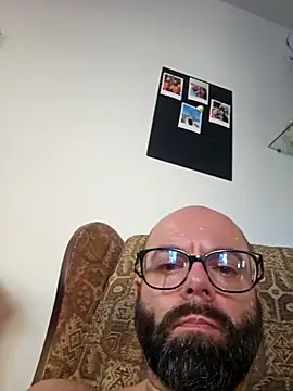 Snapshot of Dolceporco19 chatting on 02-21-26, 03:25 Dolceporco19 online show from 02-21-26, 03:25