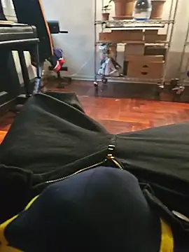 Snapshot of Dolceporco19 chatting on 11-20-25, 02:29 Dolceporco19 online show from 11-20-25, 02:29