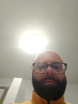 Snapshot of Dolceporco19 chatting on 10-08-25, 04:29 Dolceporco19 online show from 10-08-25, 04:29