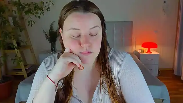 PolinaSalvatore online show from 11-11-25, 02:45