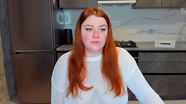 Snapshot of PolinaSalvatore chatting on 02-06-25, 10:10 PolinaSalvatore online show from 02-06-25, 10:10