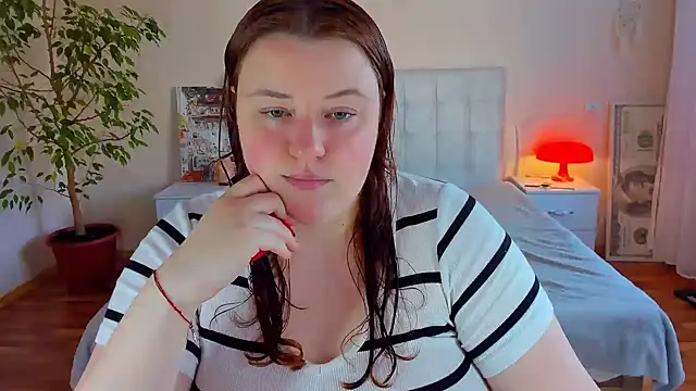 PolinaSalvatore online show from 05-20-26, 02:36