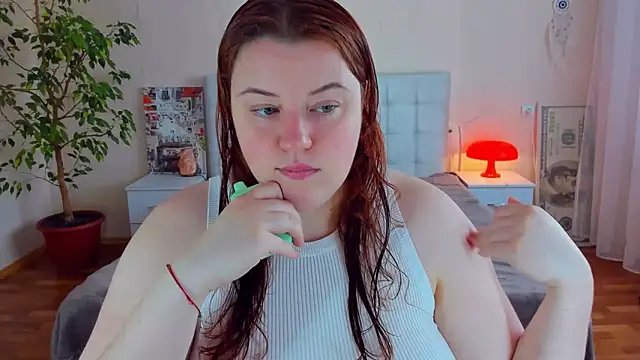 Snapshot of PolinaSalvatore chatting on 06-18-26, 02:44 PolinaSalvatore online show from 06-18-26, 02:44