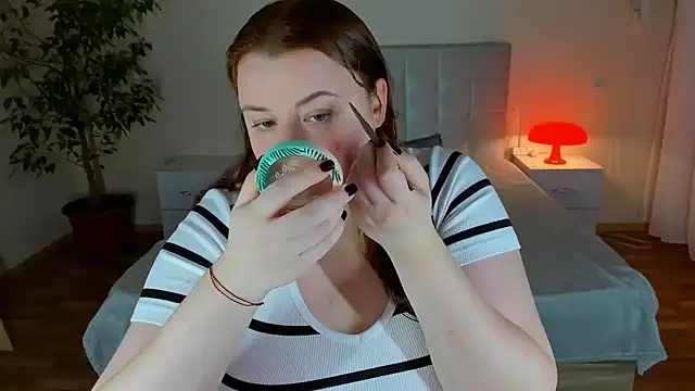 PolinaSalvatore online show from 12-17-25, 06:13