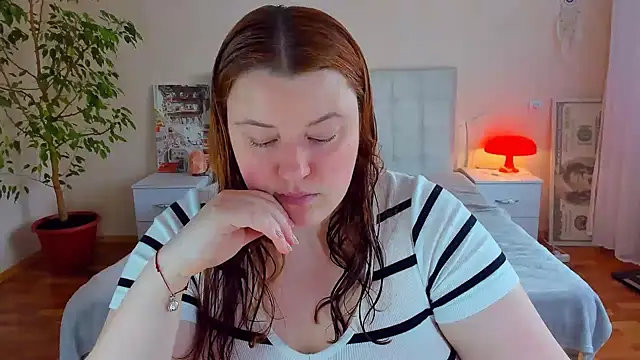 PolinaSalvatore online show from 05-19-26, 02:46