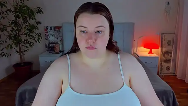 Snapshot of PolinaSalvatore chatting on 06-19-26, 02:45 PolinaSalvatore online show from 06-19-26, 02:45