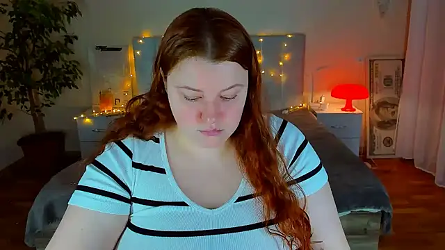 Snapshot of PolinaSalvatore chatting on 02-20-26, 07:16 PolinaSalvatore online show from 02-20-26, 07:16