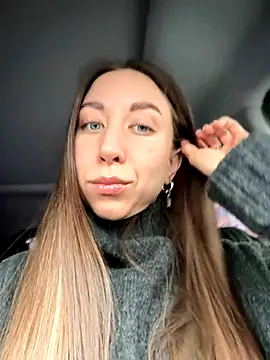 EvaCatt online show from 11-13-25, 03:54