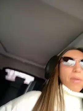 Snapshot of EvaCatt chatting on 03-01-25, 04:58 EvaCatt online show from 03-01-25, 04:58