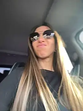Snapshot of EvaCatt chatting on 03-19-25, 03:41 EvaCatt online show from 03-19-25, 03:41