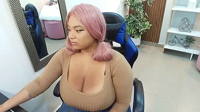 Kenya--Buhle online show from 10-27-25, 11:11