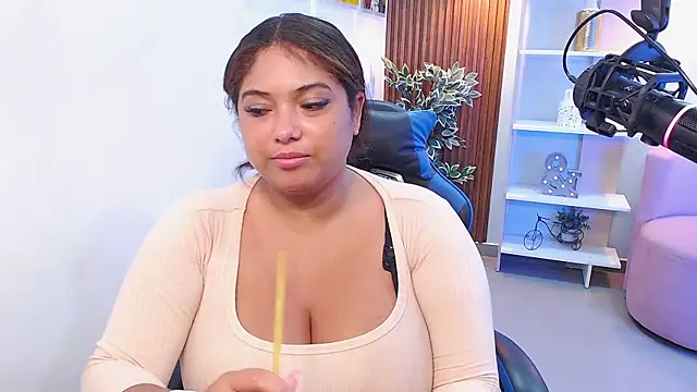 Kenya--Buhle online show from 09-11-25, 11:10