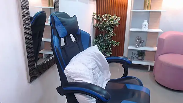 Kenya--Buhle online show from 09-20-25, 11:15