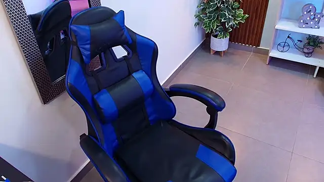 Kenya--Buhle online show from 10-15-25, 11:07