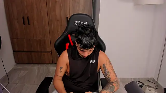 Jake simons online show from 09-28-25, 02:29