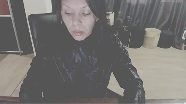 GoldenSasha online show from 10-04-25, 04:08