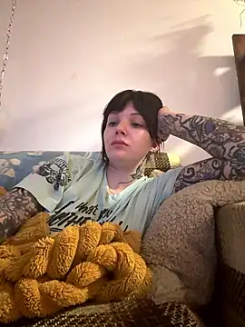 SweetMaisie online show from 01-14-26, 04:05