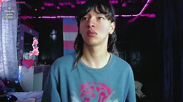 Summer XO online show from 03-18-25, 08:05