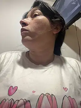 andreaisis2 online show from 04-25-26, 07:11