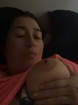 Snapshot of andreaisis2 chatting on 02-13-26, 07:36 andreaisis2 online show from 02-13-26, 07:36