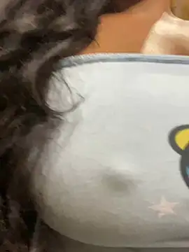 Snapshot of bea3liz chatting on 01-27-25, 01:59 bea3liz online show from 01-27-25, 01:59