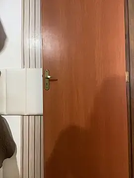 Snapshot of bea3liz chatting on 11-23-25, 01:32 bea3liz online show from 11-23-25, 01:32