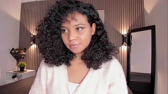 Zafiiraa online show from 11-29-25, 02:17