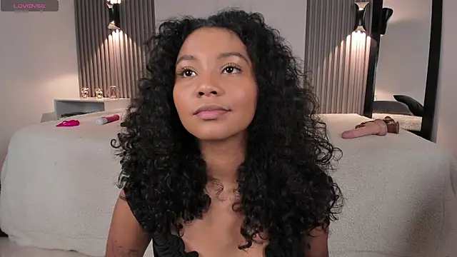 Zafiiraa online show from 05-28-26, 03:25