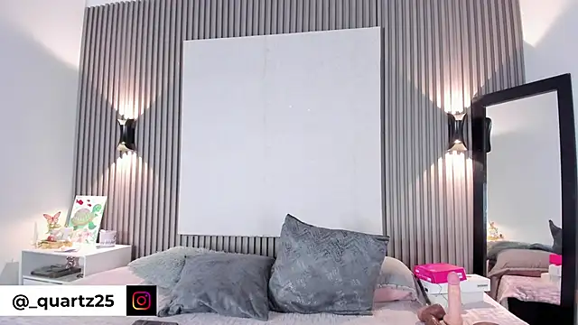 Zafiiraa online show from 04-01-26, 01:41