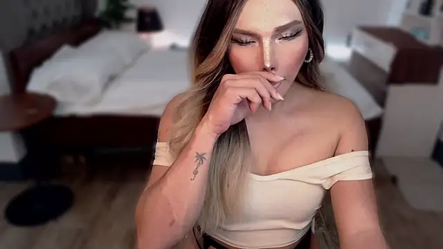 liaa lurrecams online show from 11-07-25, 06:51