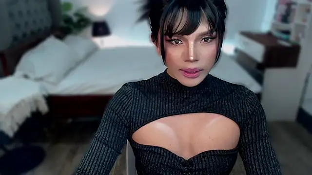 liaa lurrecams online show from 11-24-25, 01:44