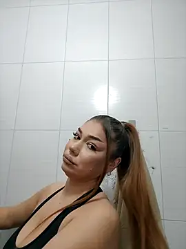 Ella sweety online show from 10-30-25, 08:39