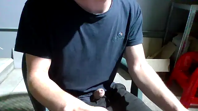 Snapshot of simoninside25 chatting on 09-14-25, 09:26 simoninside25 online show from 09-14-25, 09:26