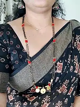 Snapshot of Indian_desi_wife chatting on 07-01-26, 04:18 Indian desi wife online show from 07-01-26, 04:18