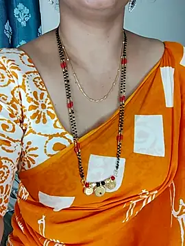 Snapshot of Indian_desi_wife chatting on 10-03-25, 02:15 Indian desi wife online show from 10-03-25, 02:15