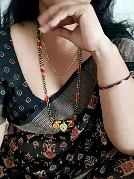 Snapshot of Indian_desi_wife chatting on 01-25-25, 08:10 Indian desi wife online show from 01-25-25, 08:10