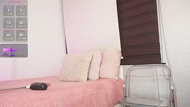 Alexxandra 12 online show from 10-04-25, 09:33