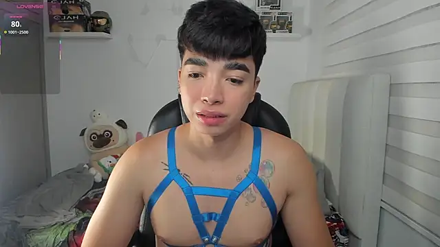 santy7v7 online show from 04-18-26, 01:46