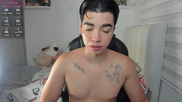 Snapshot of santy7v7 chatting on 05-19-26, 01:40 santy7v7 online show from 05-19-26, 01:40