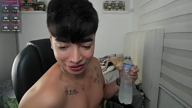 santy7v7 online show from 02-17-26, 01:41