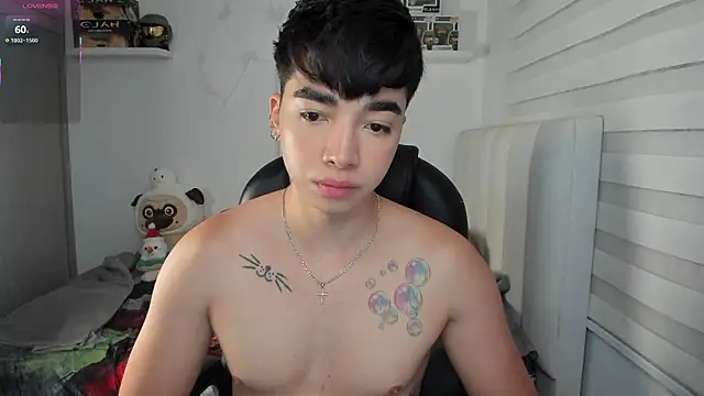 santy7v7 online show from 03-27-26, 01:56