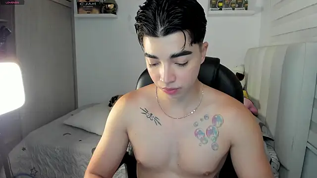 santy7v7 online show from 12-05-25, 01:32